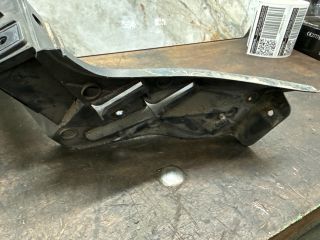 bontott VW POLO IV Jobb hátsó Lökhárító Tartó (Műanyag)