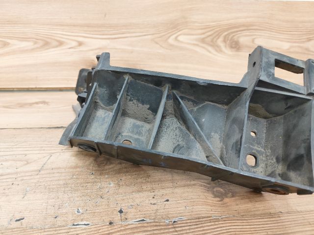 bontott VW POLO IV Jobb hátsó Oldal Lökhárító Tartó (Műanyag)