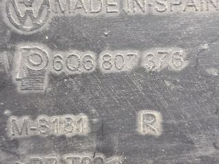 bontott VW POLO IV Jobb hátsó Oldal Lökhárító Tartó (Műanyag)