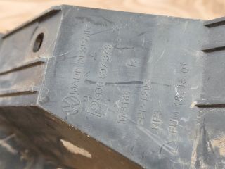 bontott VW POLO IV Jobb hátsó Oldal Lökhárító Tartó (Műanyag)