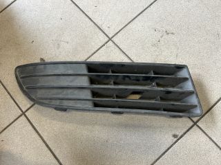 bontott VW POLO IV Jobb Ködlámpa Rács