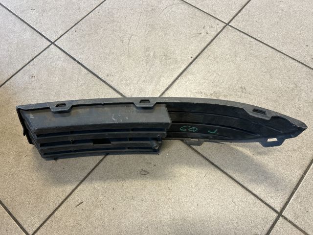 bontott VW POLO IV Jobb Ködlámpa Rács