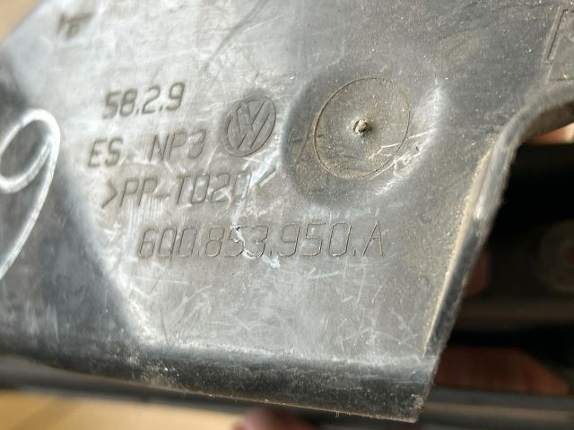 bontott VW POLO IV Jobb Ködlámpa Rács