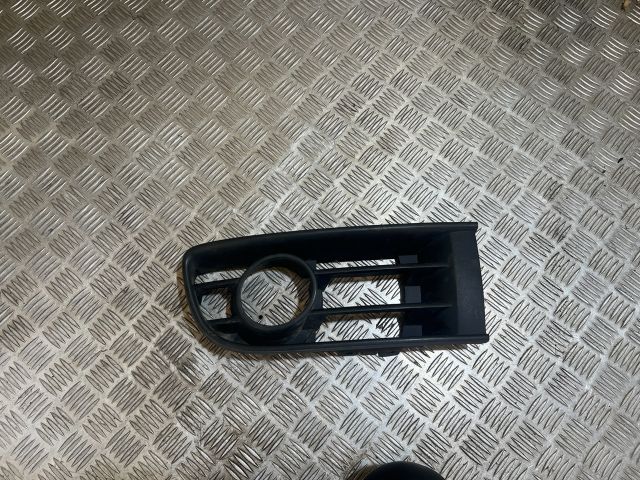 bontott VW POLO IV Jobb Ködlámpa Rács