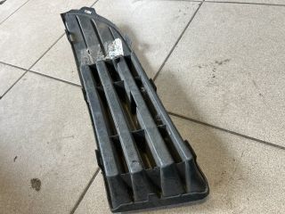 bontott VW POLO IV Jobb Ködlámpa Rács