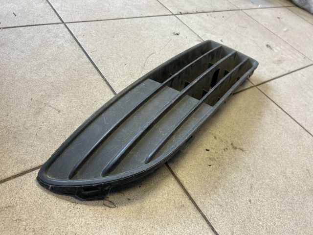 bontott VW POLO IV Jobb Ködlámpa Rács