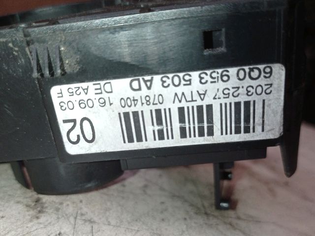 bontott VW POLO IV Jobb Kormánykapcsoló Ablaktörlő