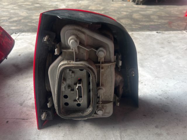 bontott VW POLO IV Jobb Külső Hátsó Lámpa