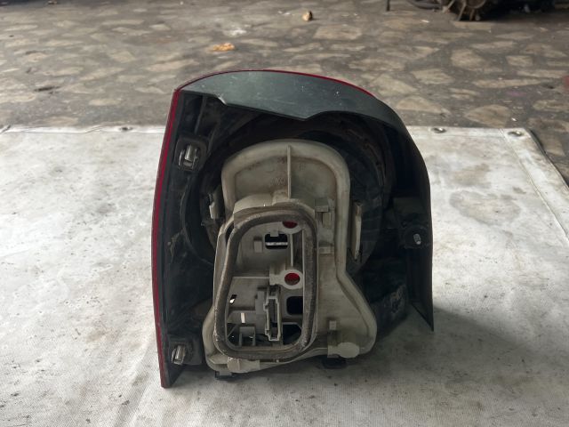bontott VW POLO IV Jobb Külső Hátsó Lámpa