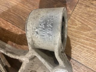 bontott VW POLO IV Jobb Lengőkar Tartó