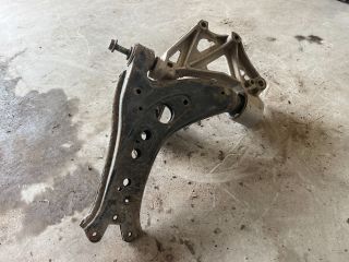 bontott VW POLO IV Jobb Lengőkar Tartó