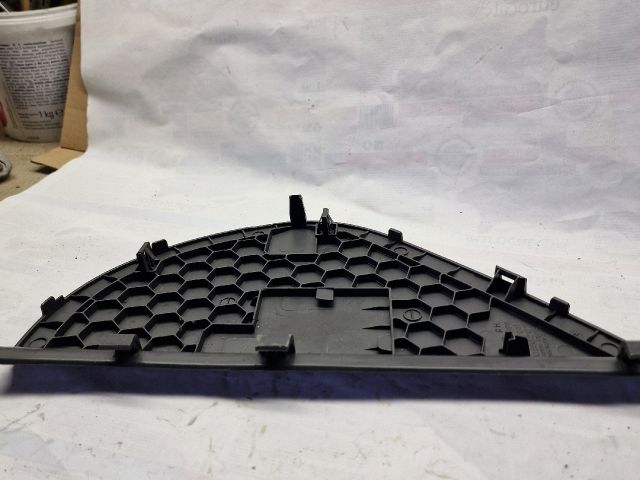 bontott VW POLO IV Jobb Műszerfal Oldalkárpit