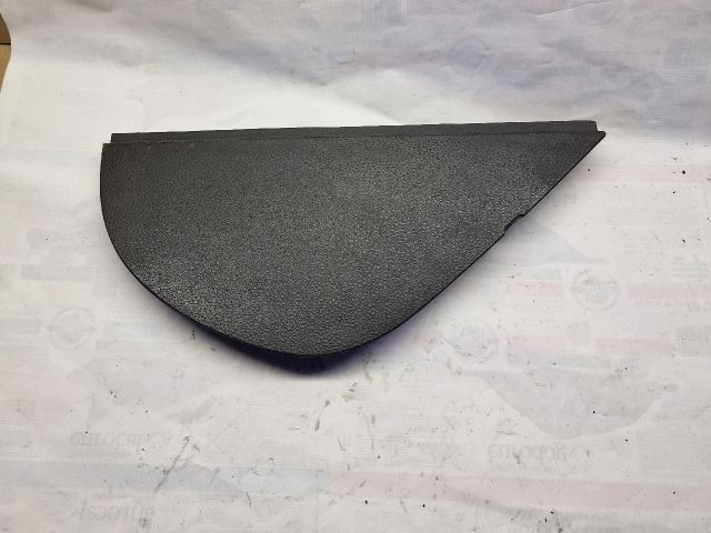 bontott VW POLO IV Jobb Műszerfal Oldalkárpit