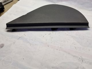 bontott VW POLO IV Jobb Műszerfal Oldalkárpit