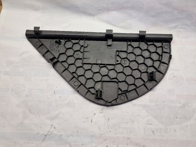 bontott VW POLO IV Jobb Műszerfal Oldalkárpit