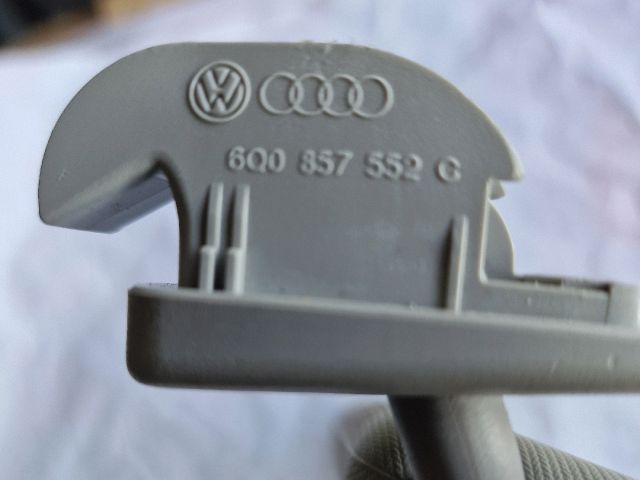 bontott VW POLO IV Jobb Napellenző