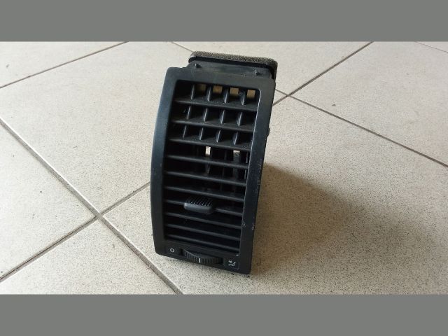 bontott VW POLO IV Jobb Szellőző