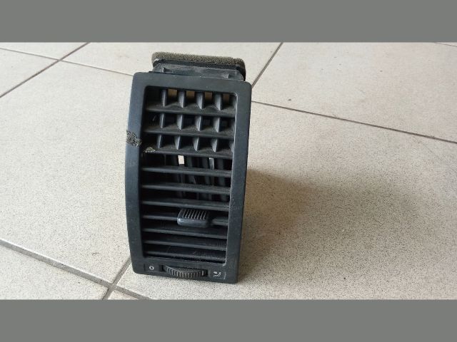 bontott VW POLO IV Jobb Szellőző