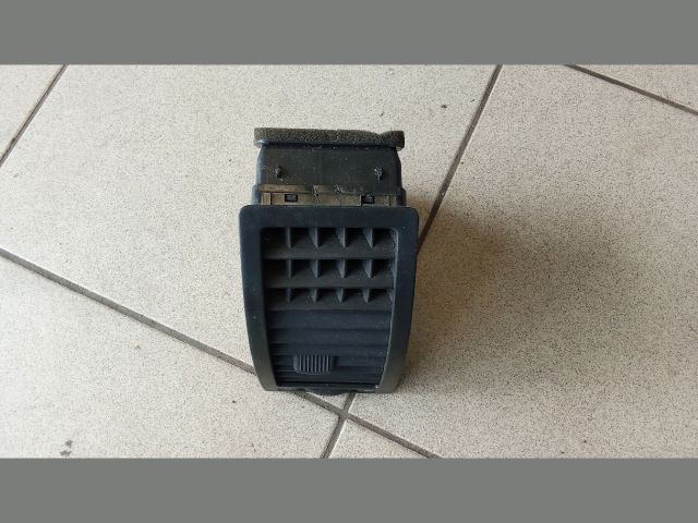 bontott VW POLO IV Jobb Szellőző