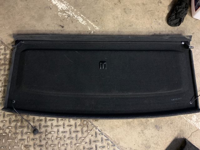 bontott VW POLO IV Kalaptartó