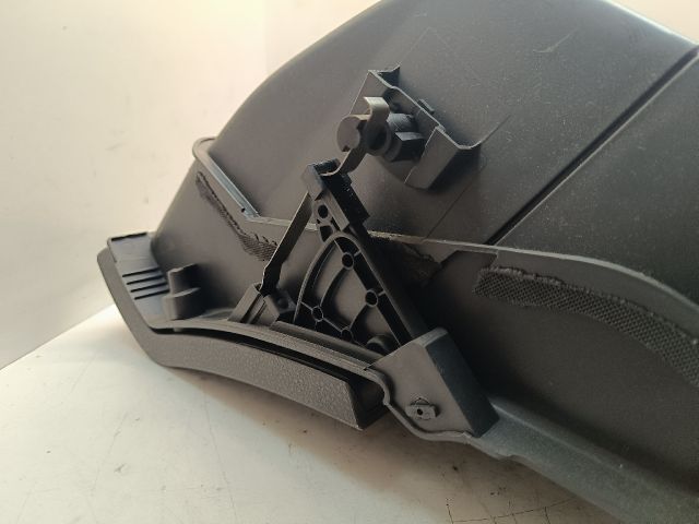 bontott VW POLO IV Kesztyűtartó