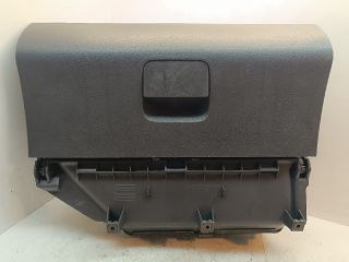 bontott VW POLO IV Kesztyűtartó