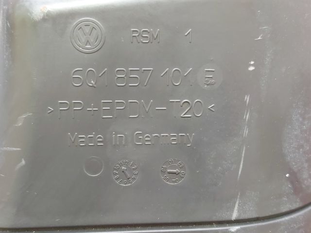 bontott VW POLO IV Kesztyűtartó