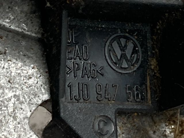 bontott VW POLO IV Kézifék Kar