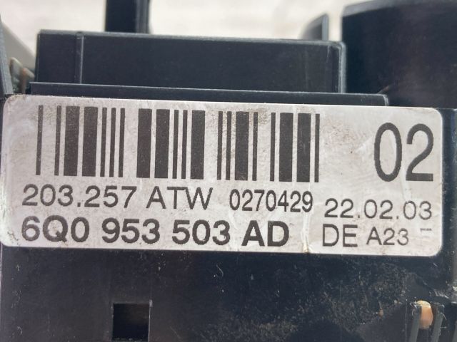 bontott VW POLO IV Komplett Kormánykapcsoló (Bajuszkapcsoló)