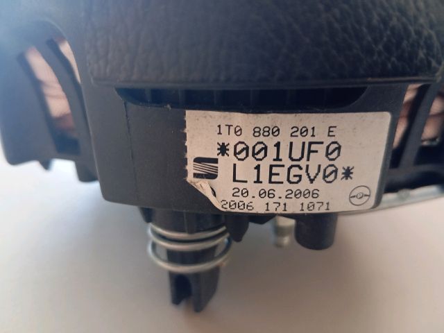 bontott VW POLO IV Kormányközép Burkolat