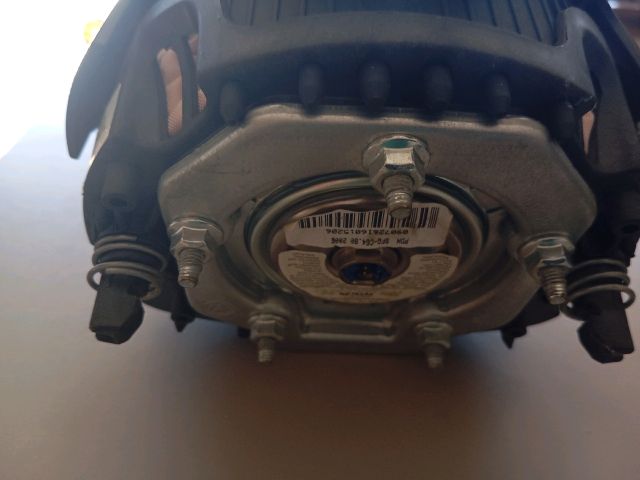 bontott VW POLO IV Kormányközép Burkolat