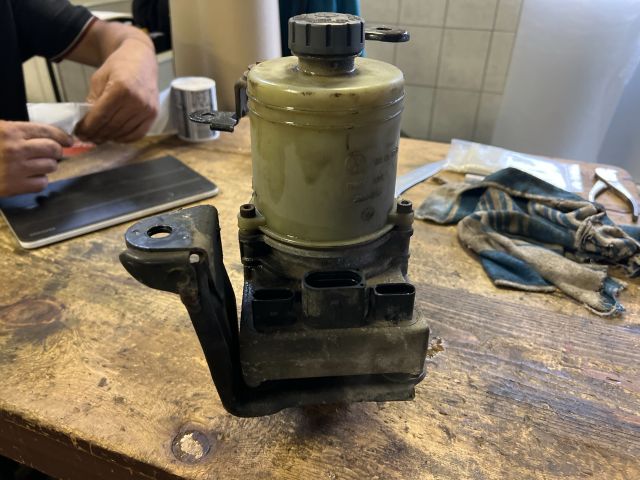 bontott VW POLO IV Kormányszervó Motor (Elektromos)