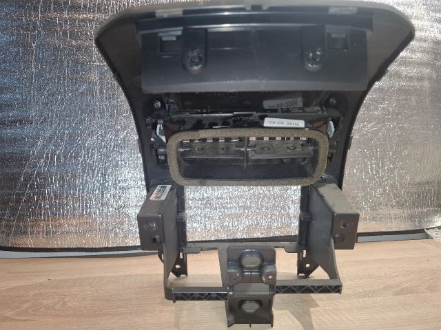 bontott VW POLO IV Középső Szellőző