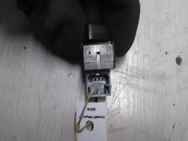 bontott VW POLO IV Központizár Kapcsoló