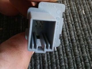 bontott VW POLO IV Központizár Kapcsoló