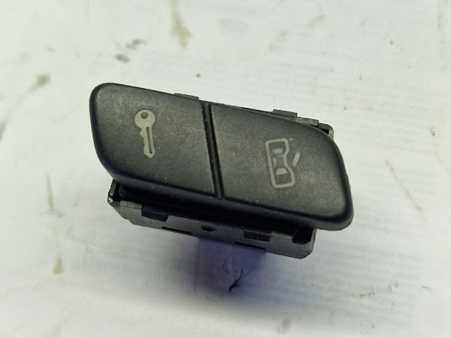 bontott VW POLO IV Központizár Kapcsoló