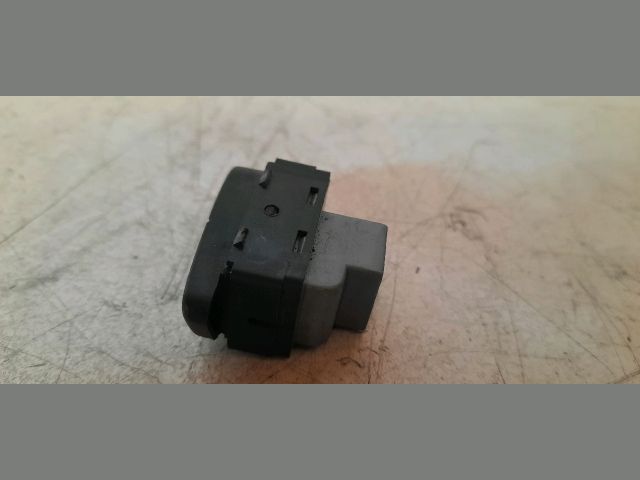 bontott VW POLO IV Központizár Kapcsoló