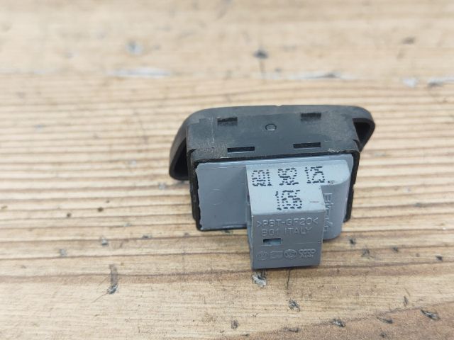 bontott VW POLO IV Központizár Kapcsoló