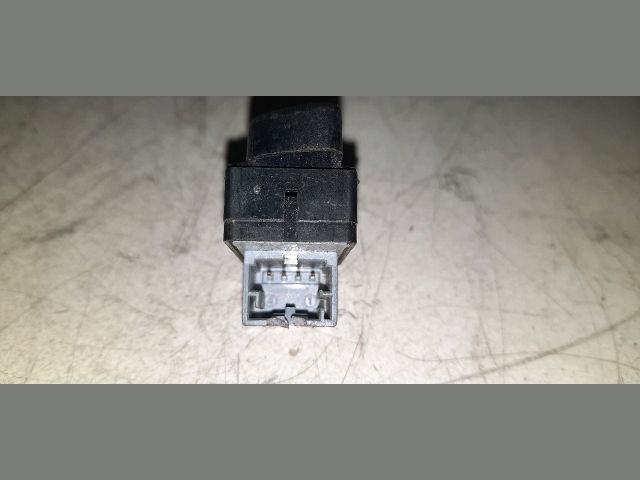 bontott VW POLO IV Központizár Kapcsoló