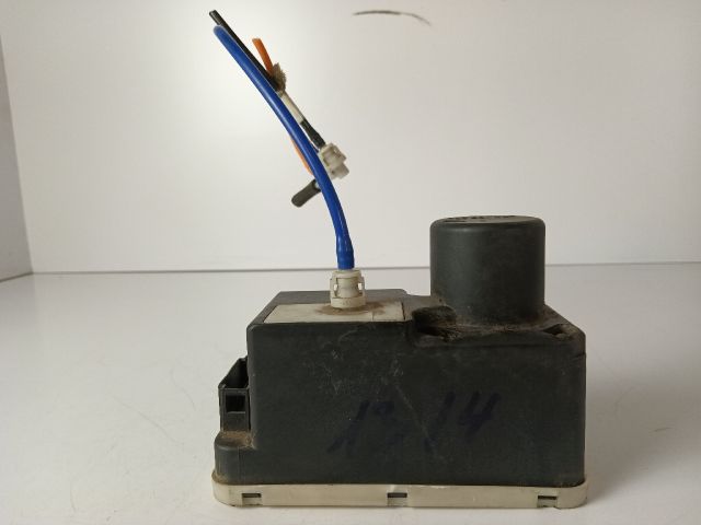 bontott VW POLO IV Központizár Motor (Pozíciófüggetlen)