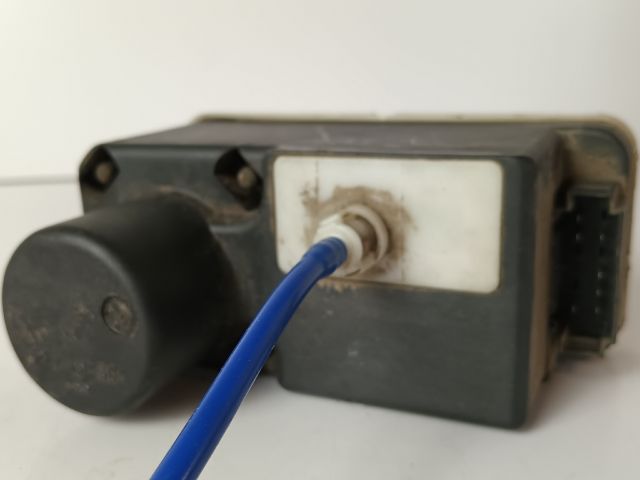 bontott VW POLO IV Központizár Motor (Pozíciófüggetlen)