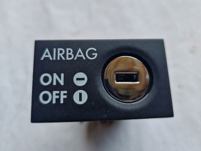 bontott VW POLO IV Légzsák Kapcsoló