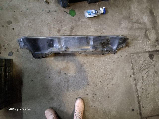 bontott VW POLO IV Levélrács Tartó