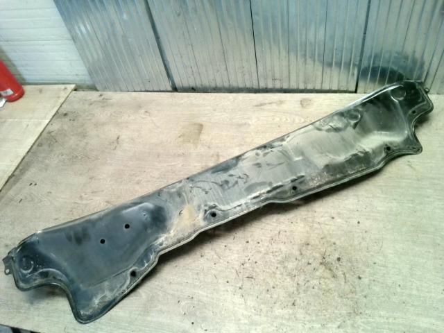 bontott VW POLO IV Levélrács Tartó