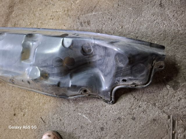 bontott VW POLO IV Levélrács Tartó