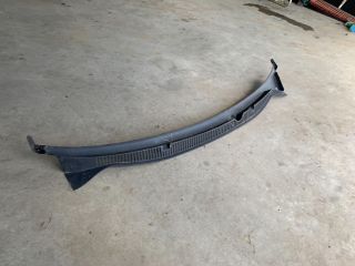 bontott VW POLO IV Levélrács