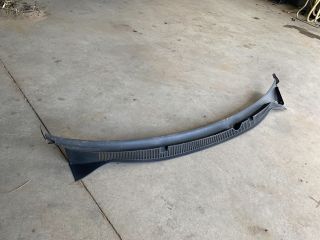 bontott VW POLO IV Levélrács