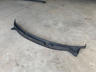 bontott VW POLO IV Levélrács