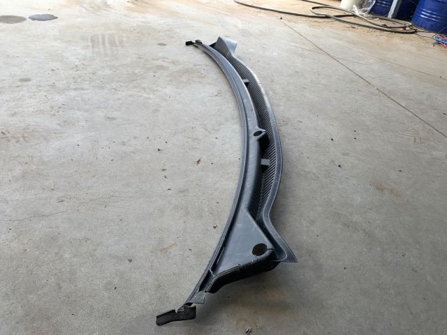 bontott VW POLO IV Levélrács