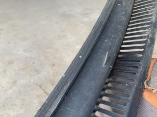 bontott VW POLO IV Levélrács